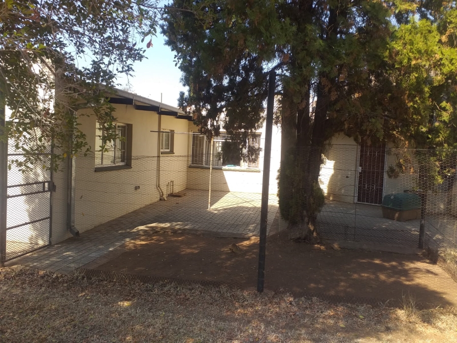 4 Bedroom Property for Sale in Mamogaleskraal AH North West